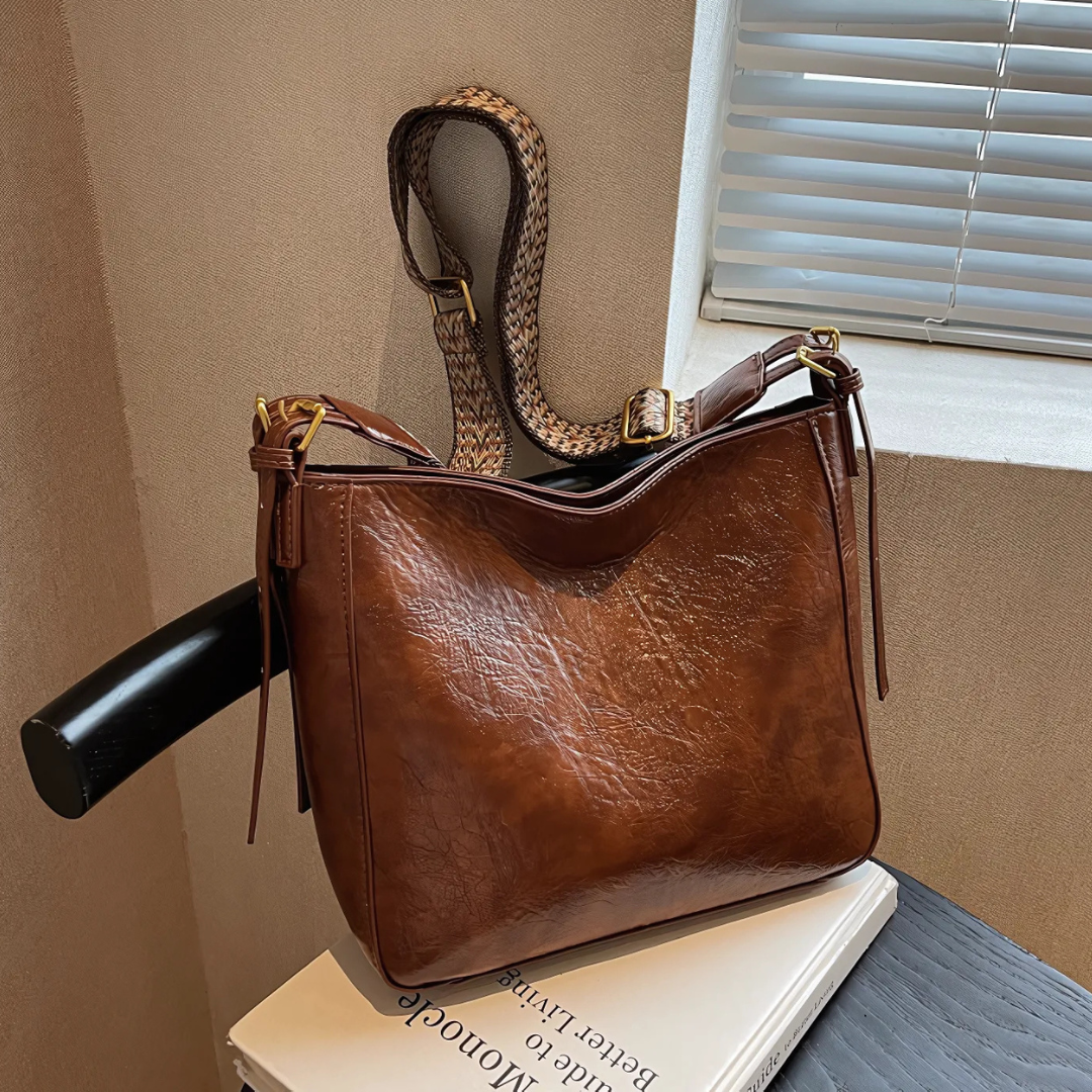 Velanci Nera Luxe Handbag