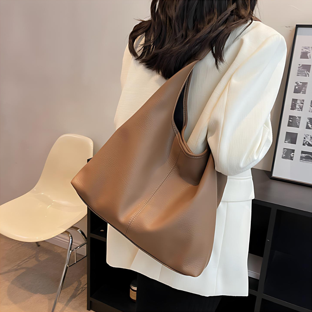 Velanci Rosana Handbag: A Statement of Elegance and Grace