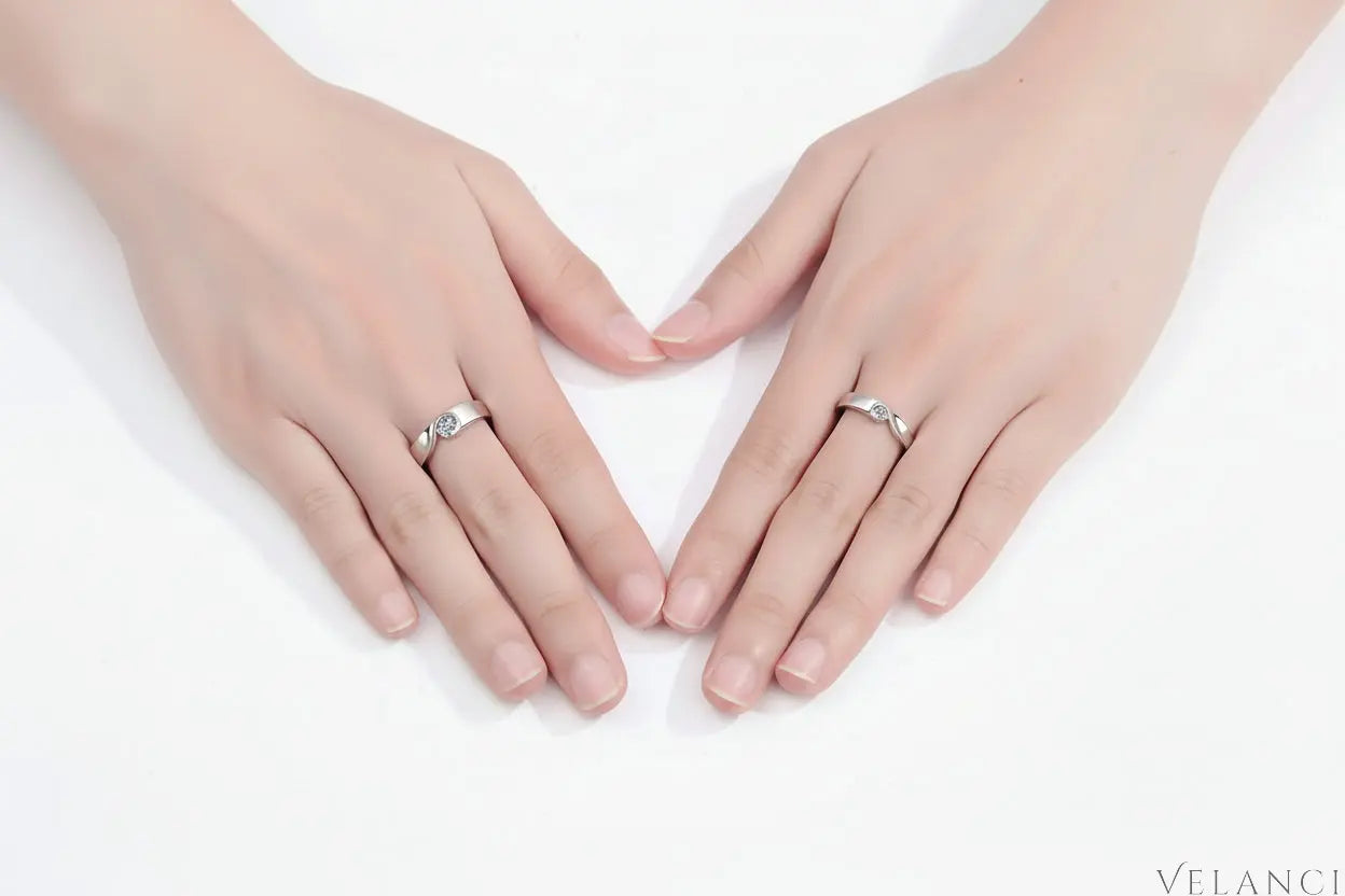 Moissanite Ring Giulia - 0.3ct Sterling Silver Shine Velanci