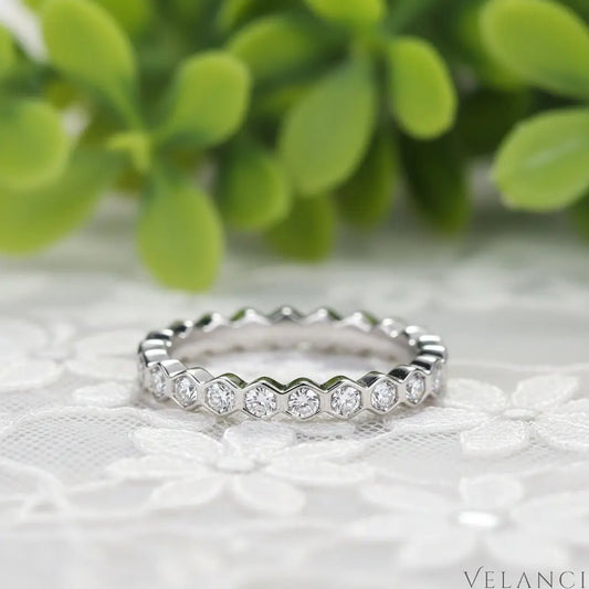 Moissanite Eternity Ring Alessia - Eternal Sparkle Velanci