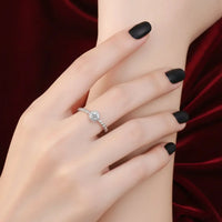 Ring Alessia - Delicate Moissanite Shine Rhodium Finish Velanci