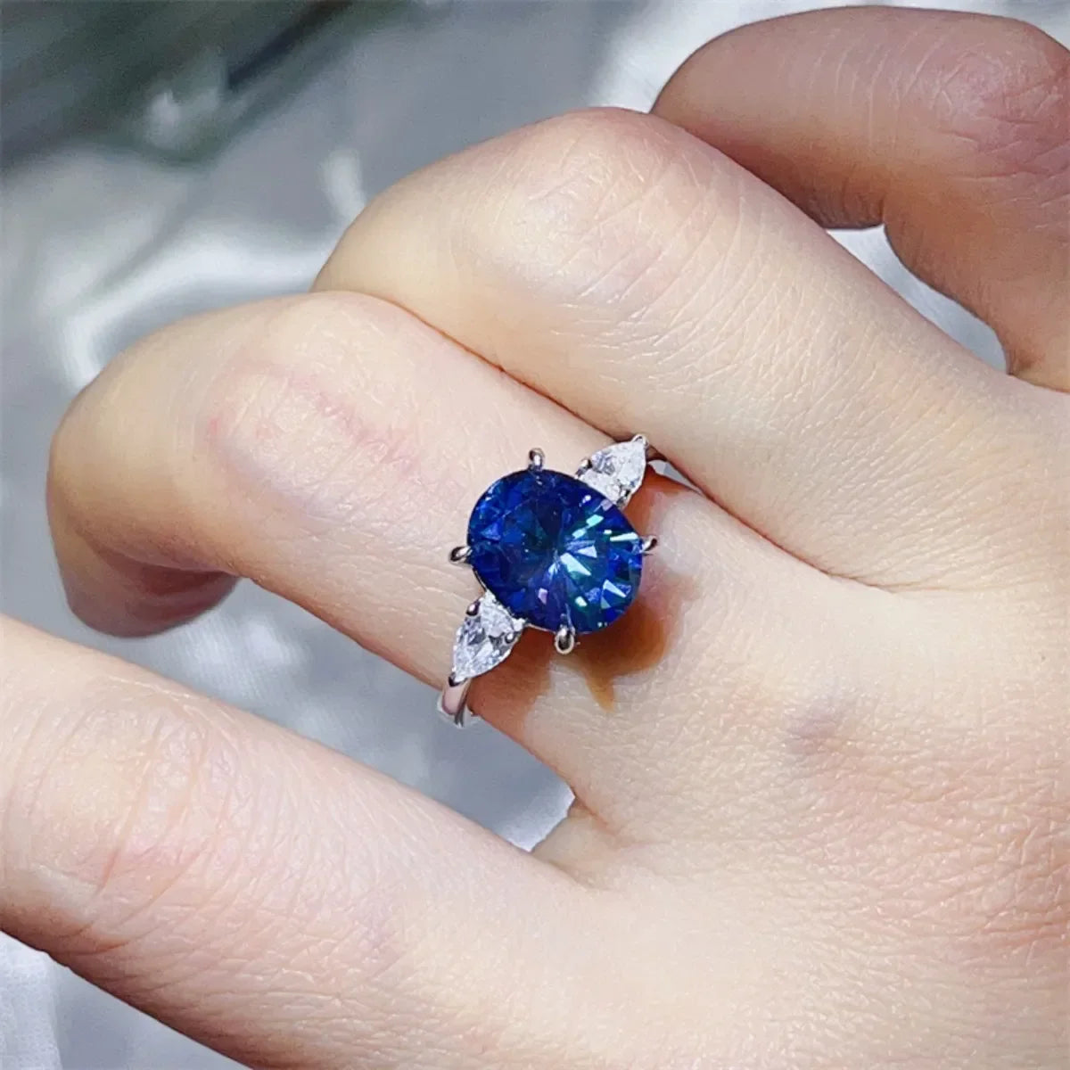 Sterling Silver Moissanite Ring Giovanna - 3 Carat Starglow Women's Ring Velanci
