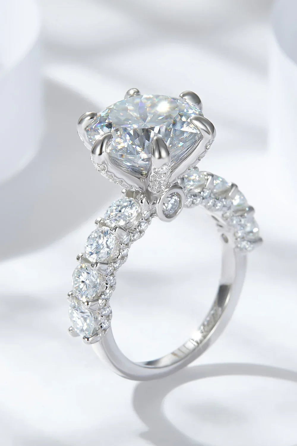 3-Carat Moissanite Ring Giulia - Coastal Sparkle Everyday Women's Ring Velanci