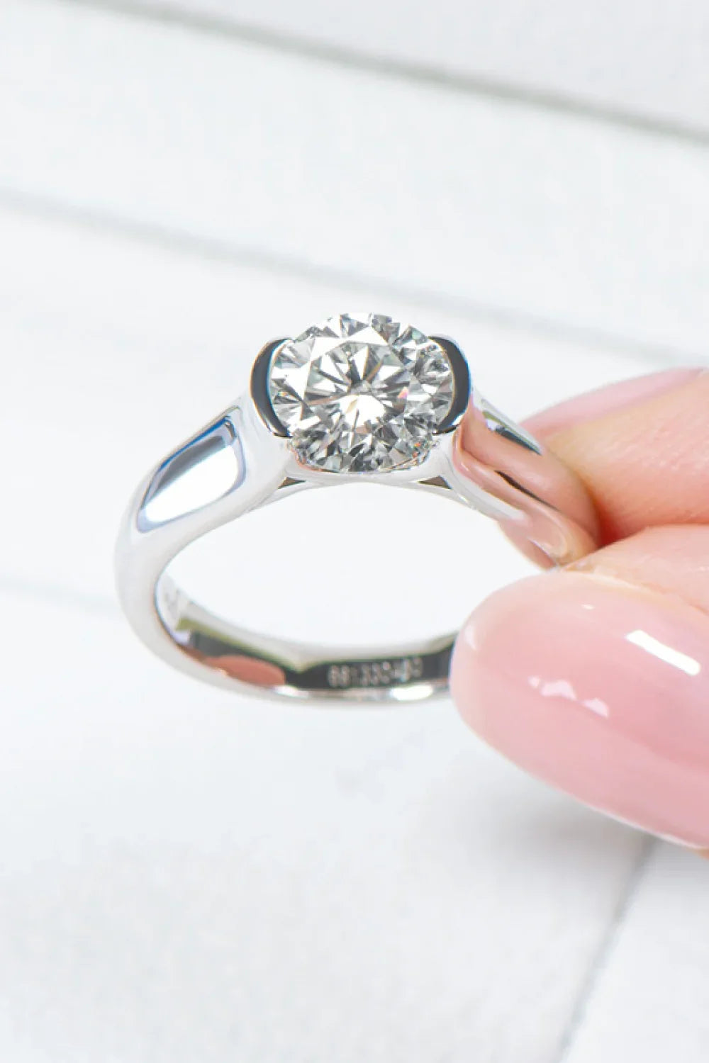 Ring Alessia - 2 Carat Moissanite, Platinum-Plated Women's Ring Velanci