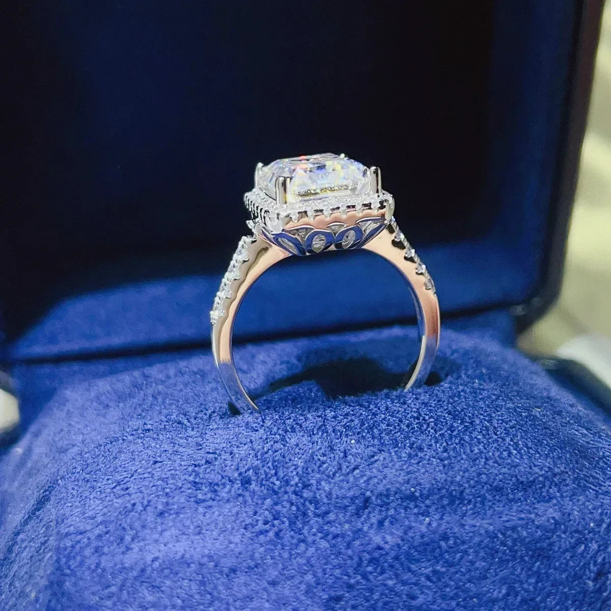 Ring Isabella - Moissanite Coastal Sparkle Sterling Silver Women's Ring Velanci