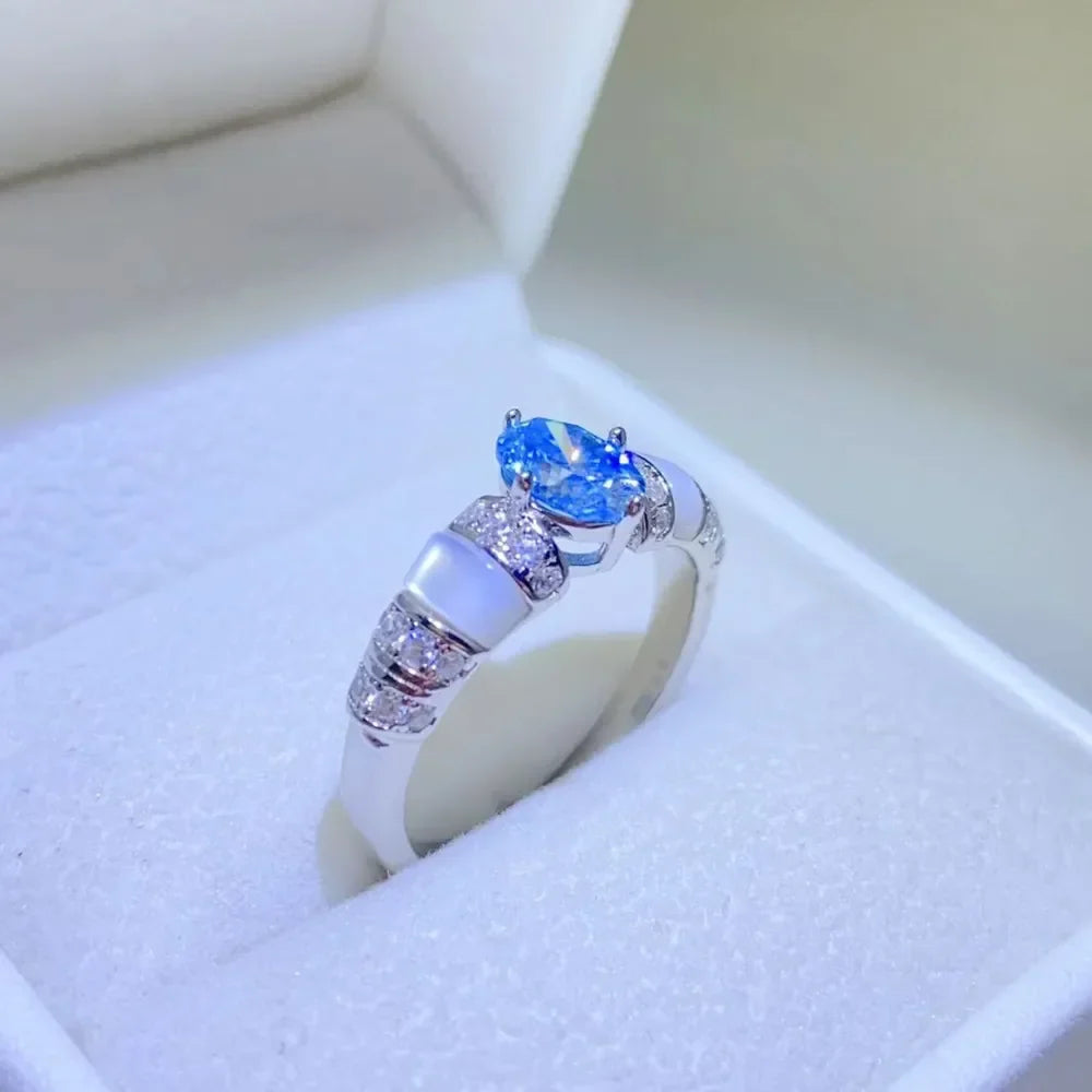 Ring Alessia - 1 Carat Moissanite Sterling Silver Ring Women's Ring Velanci