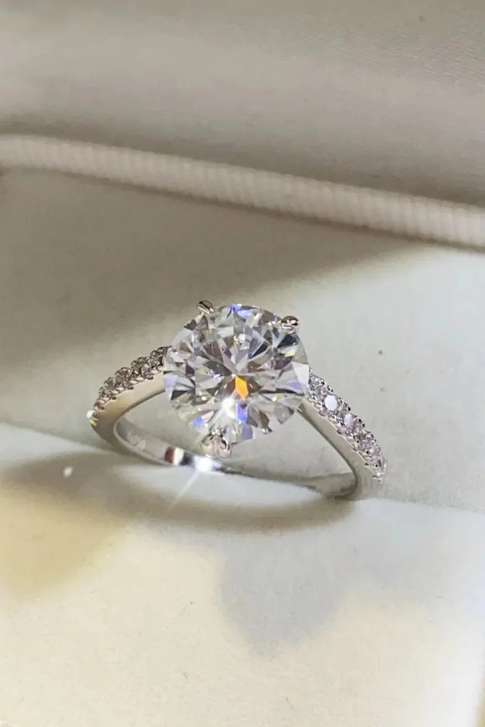 Ring Sofia - Minimalist 3 Carat Moissanite Sterling Silver Women's Ring Velanci