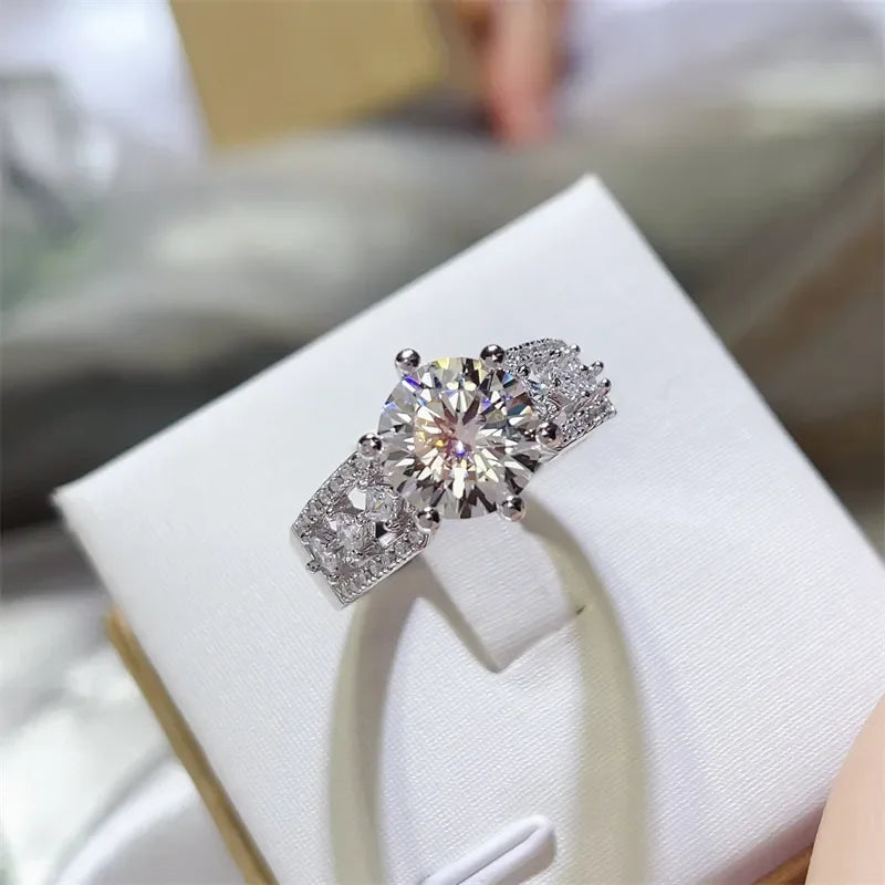 3 Carat Moissanite Ring Giulia - Platinum-Plated Halo Women's Ring Velanci