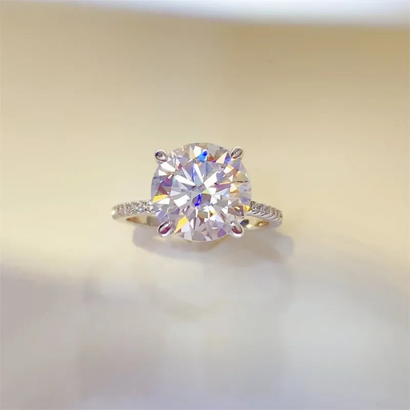 5 Carat Moissanite Ring Valentina - Brilliant Sparkle Women's Ring Velanci