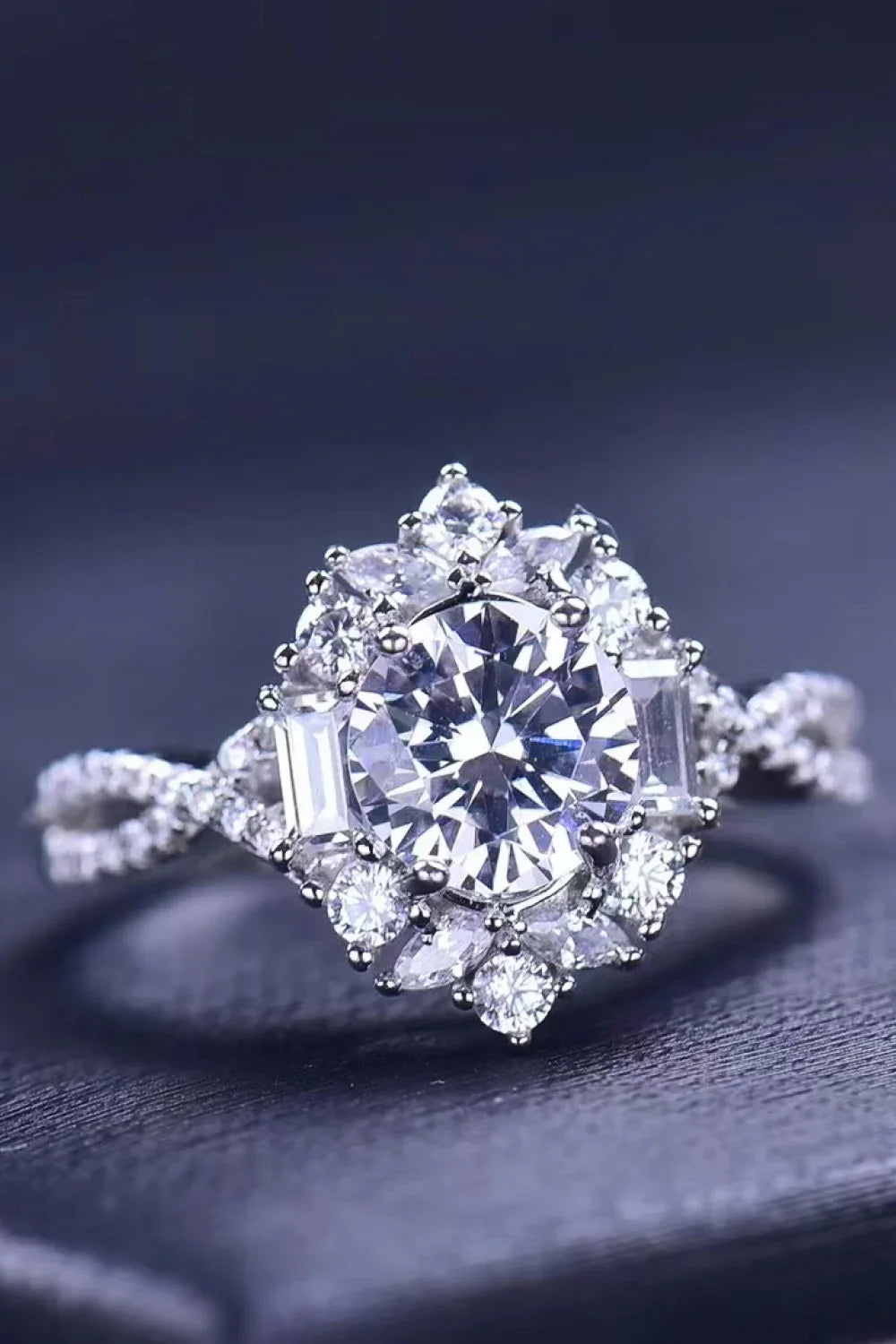 Ring Isabella - Floral 2 Carat Moissanite Crisscross Women's Ring Velanci