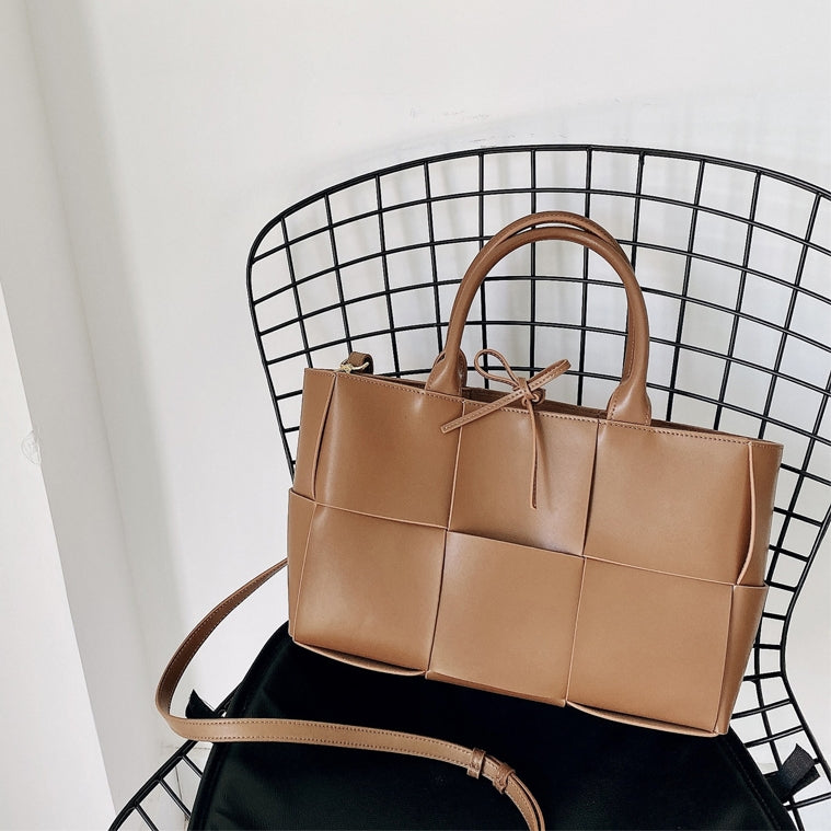 Velanci Leather Tote Bag – Timeless Elegance Redefined