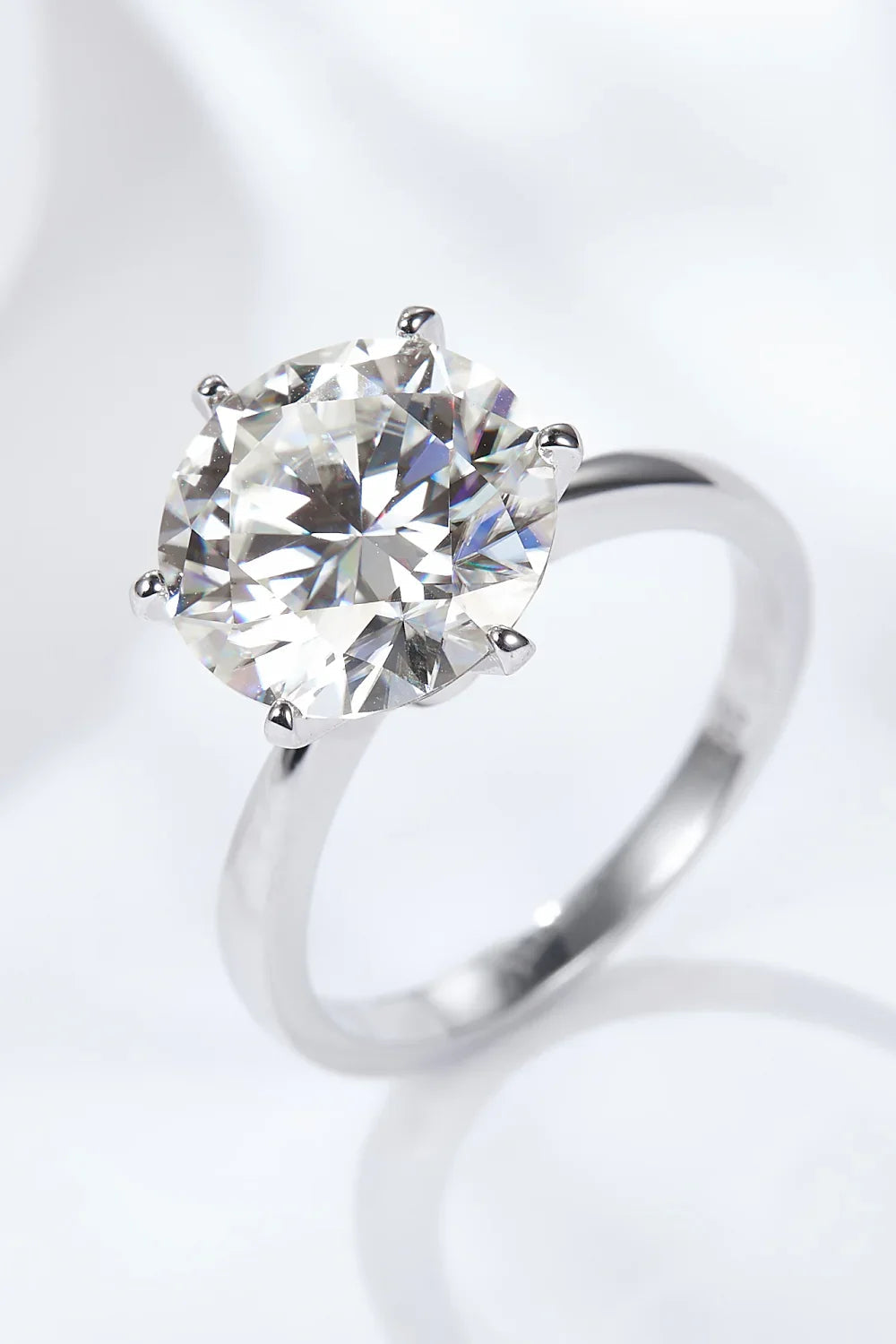 Ring Isabella - 5 Carat Moissanite Solitaire Shine Women's Ring Velanci