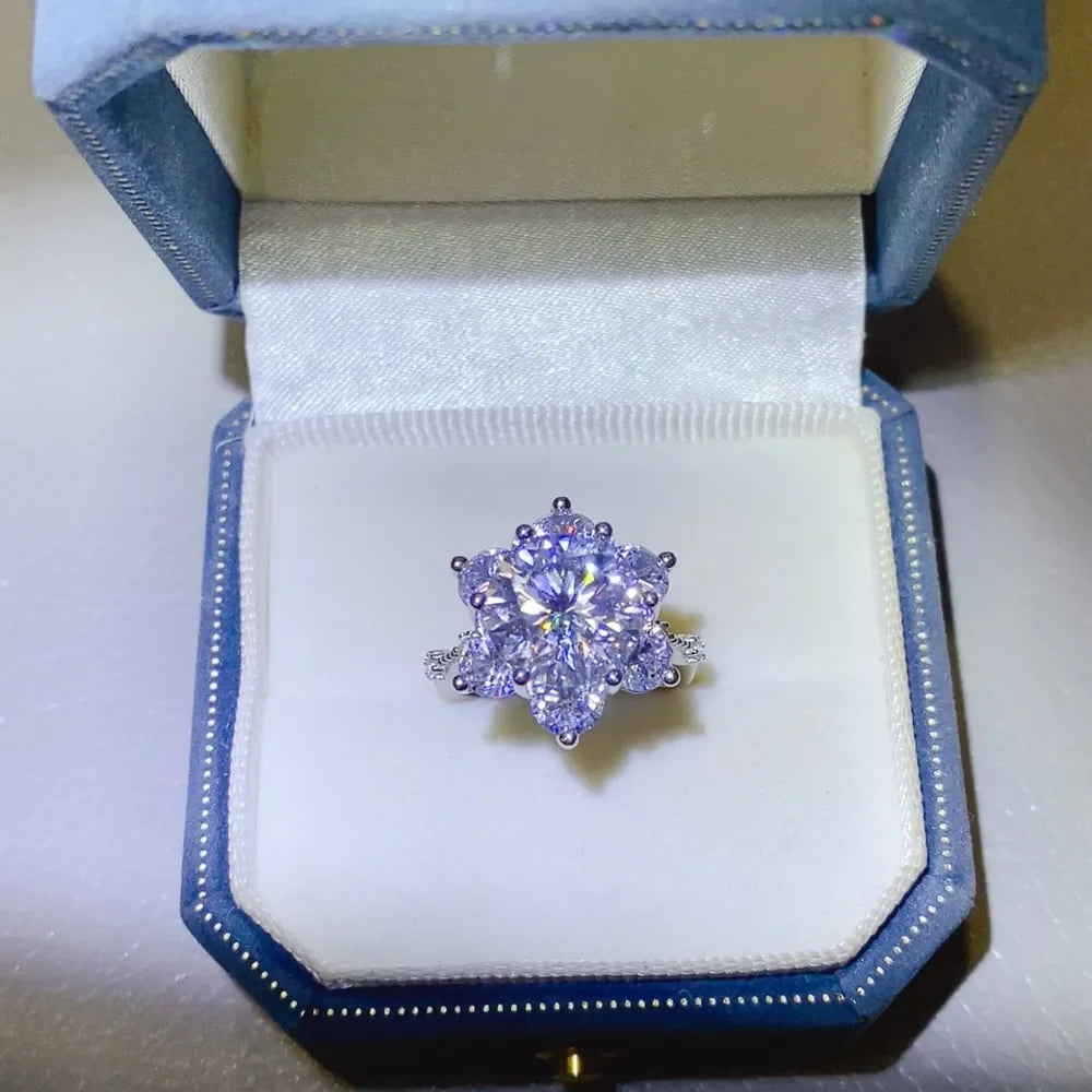 5 Carat Moissanite Ring Giovanna - Radiant Brilliance Women's Ring Velanci