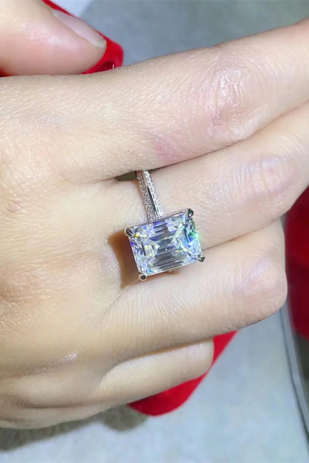 Ring Isabella - 5 Carat Emerald-Cut Moissanite Silver Women's Ring Velanci