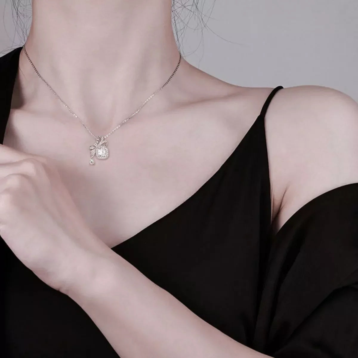 1.5 Carat Moissanite Bowknot Necklace Sterling Silver Velanci