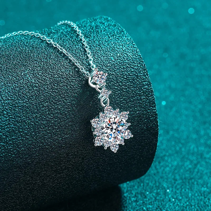 1 Carat Moissanite Zircon Necklace - Sterling Silver Velanci