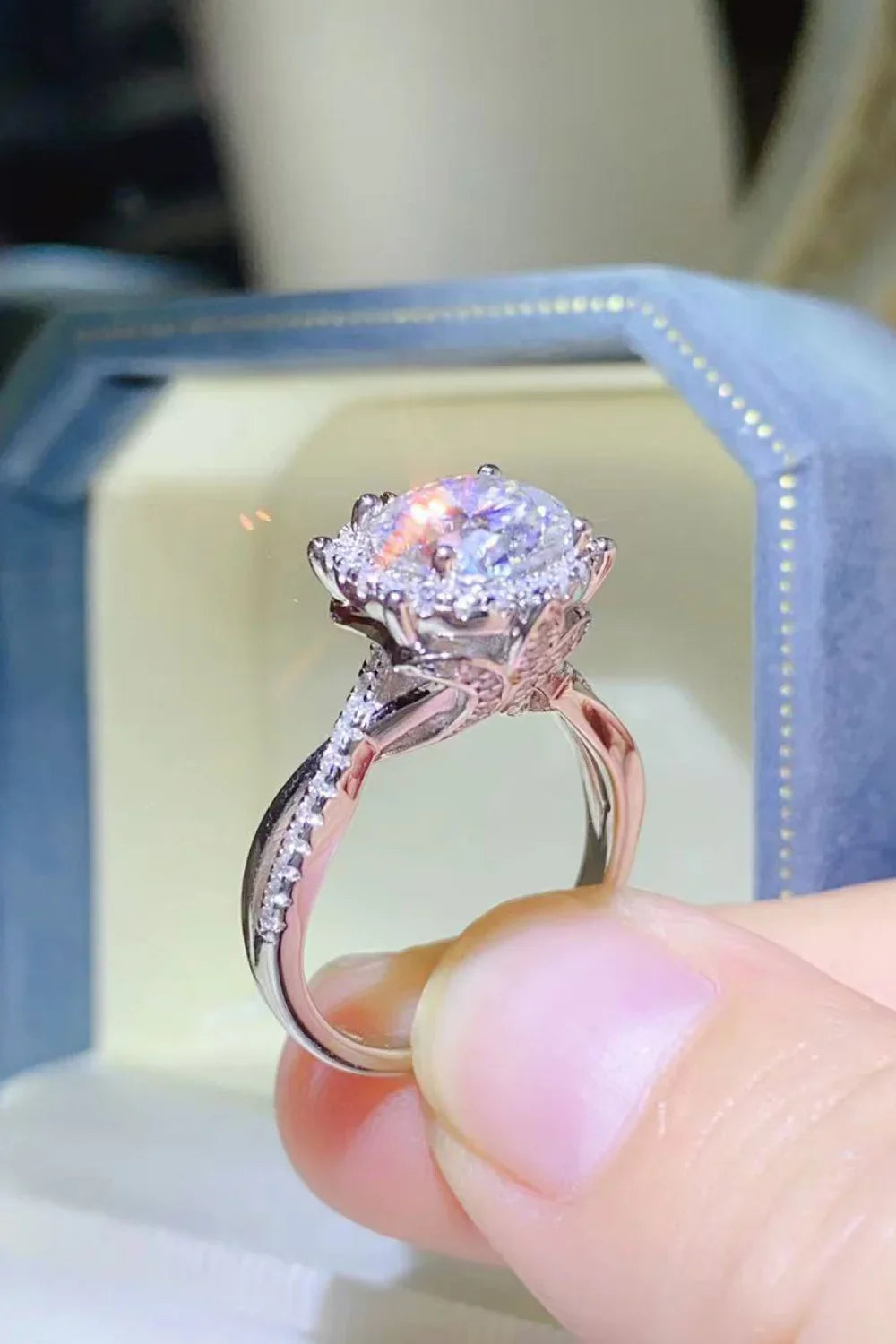 Ring Isabella - 2 Carat Moissanite Sterling Silver Women's Ring Velanci