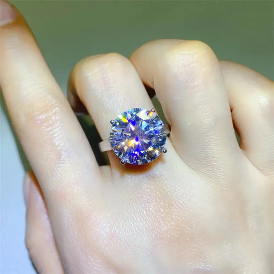 Ring Lucia - 10ct Moissanite Sterling Silver Brilliance Women's Ring Velanci