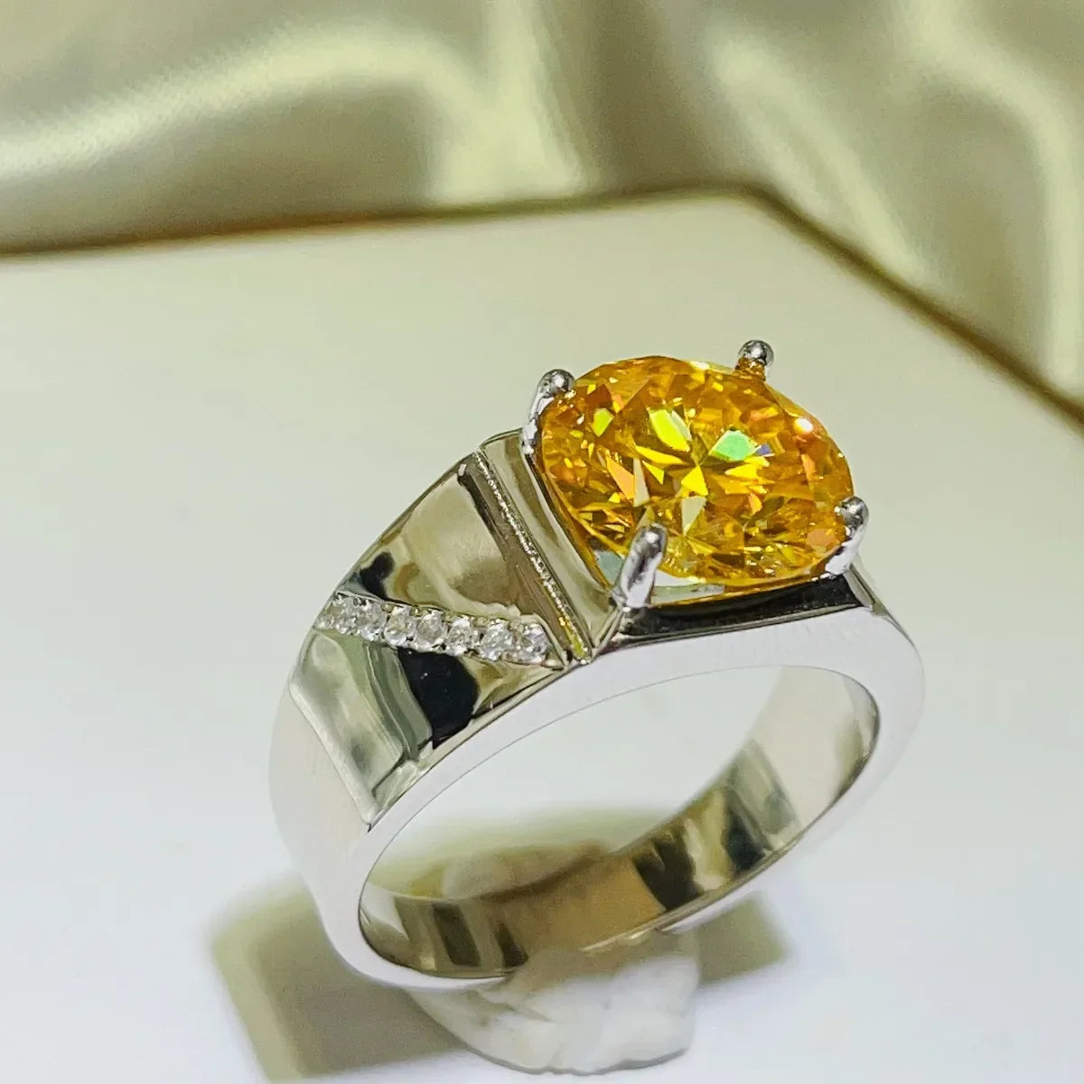 5 Carat Moissanite Sterling Silver Ring Lia - CoastalGlow Women's Ring Velanci