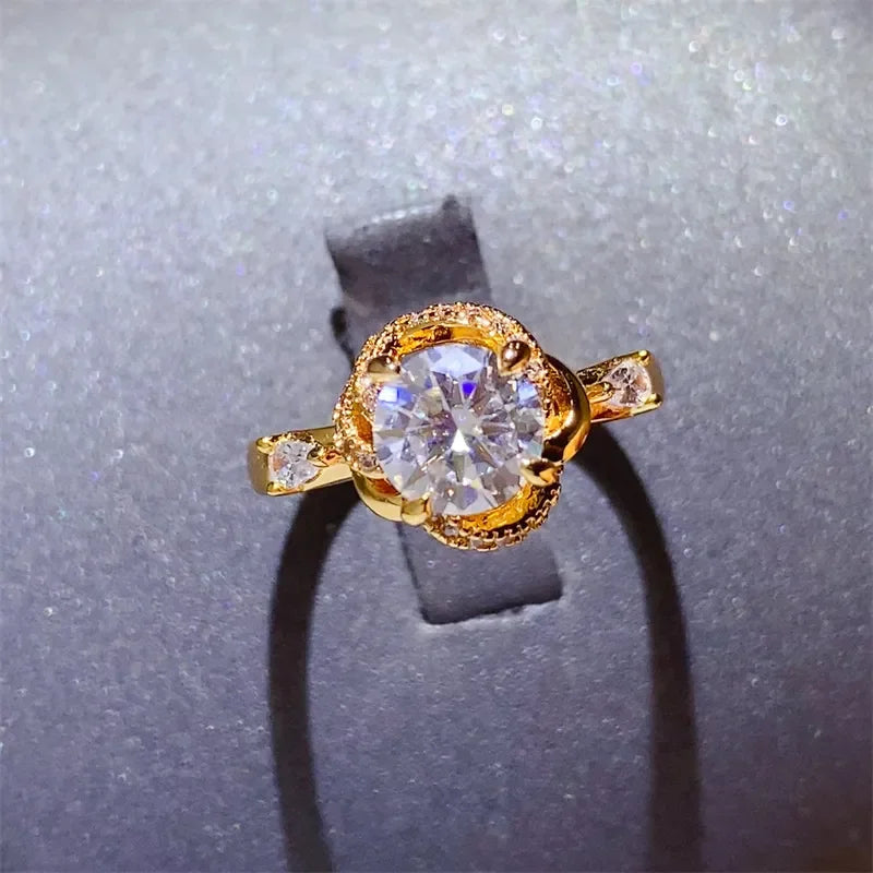 Ring Giulia - 1ct Moissanite Halo Sterling Silver Ring Women's Ring Velanci