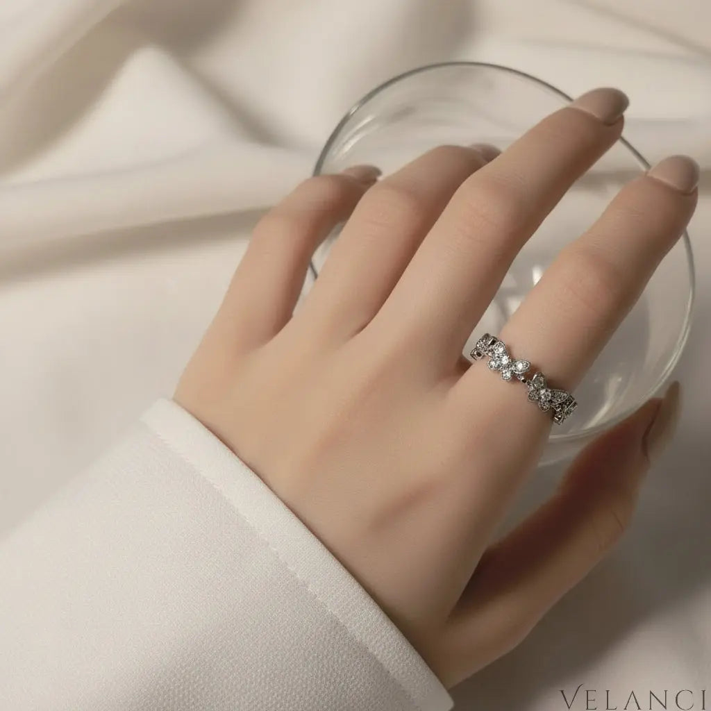 Sterling Butterfly Open Ring Alessia - Zircon Accent Shine Velanci