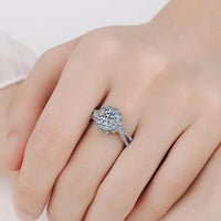 Moissanite Flower-Shape Split Shank Ring Giovanna - 0.5ct Women's Ring Velanci