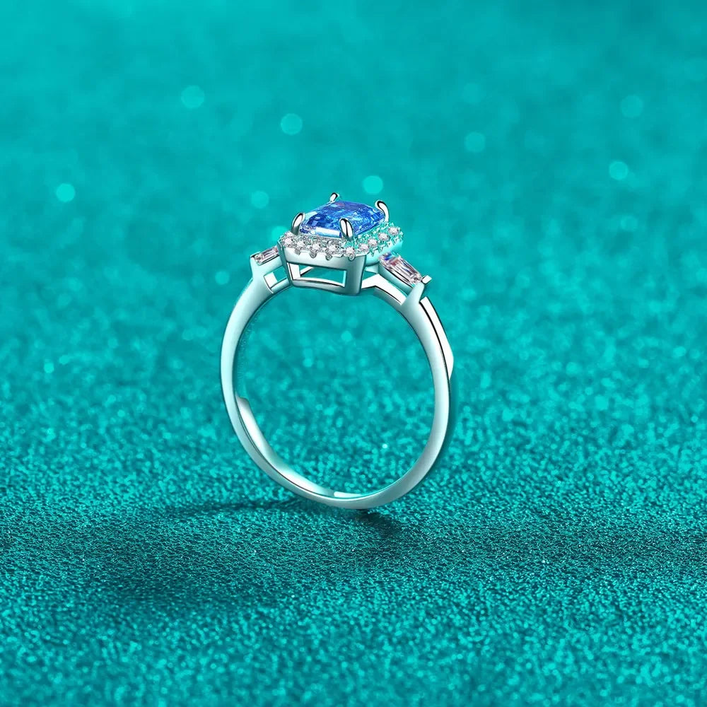 Timeless Solitaire Ring Giulia - 1ct Moissanite 925 Silver Women's Ring Velanci