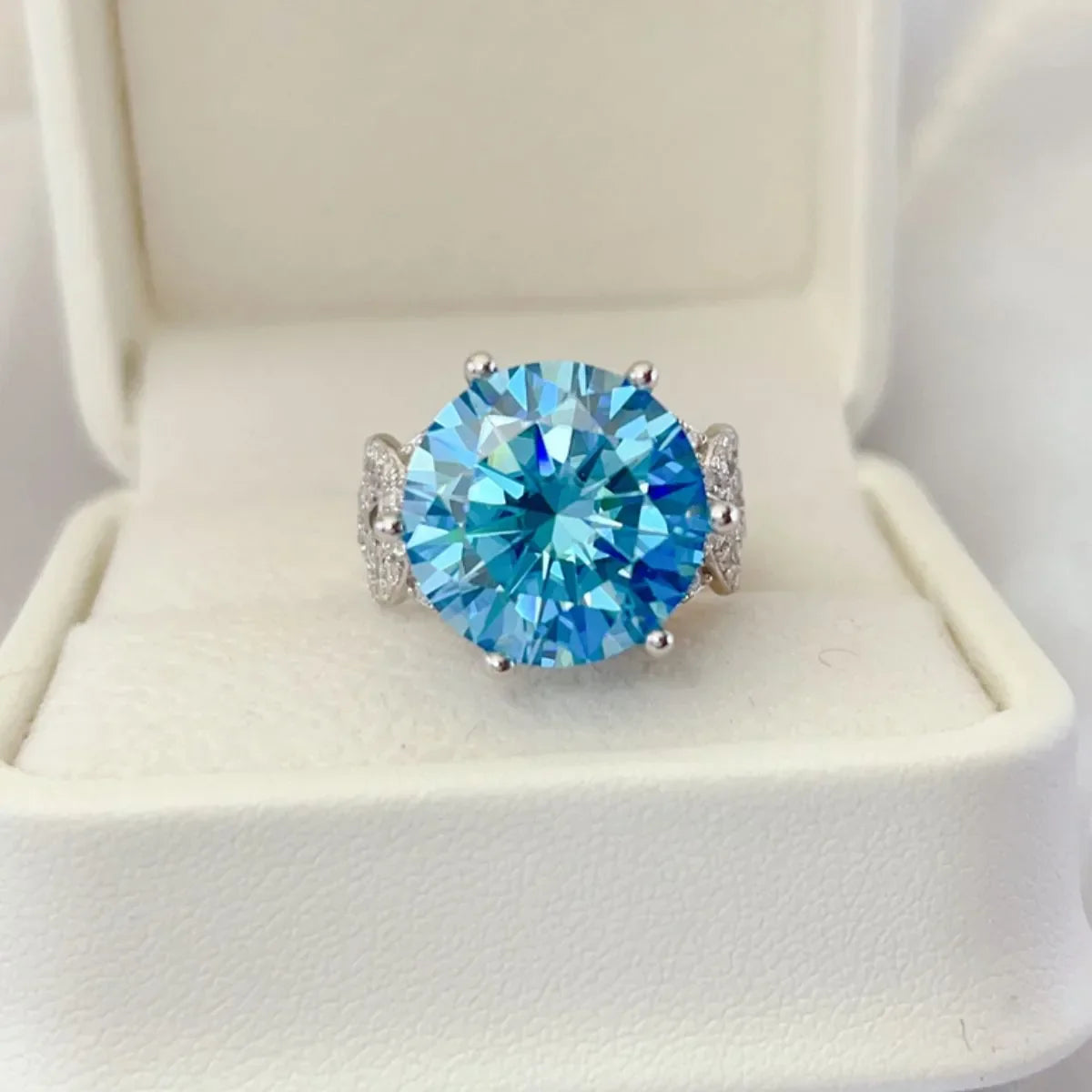 Ring Giulia - 10 Carat Blue Moissanite In Sterling Silver Women's Ring Velanci
