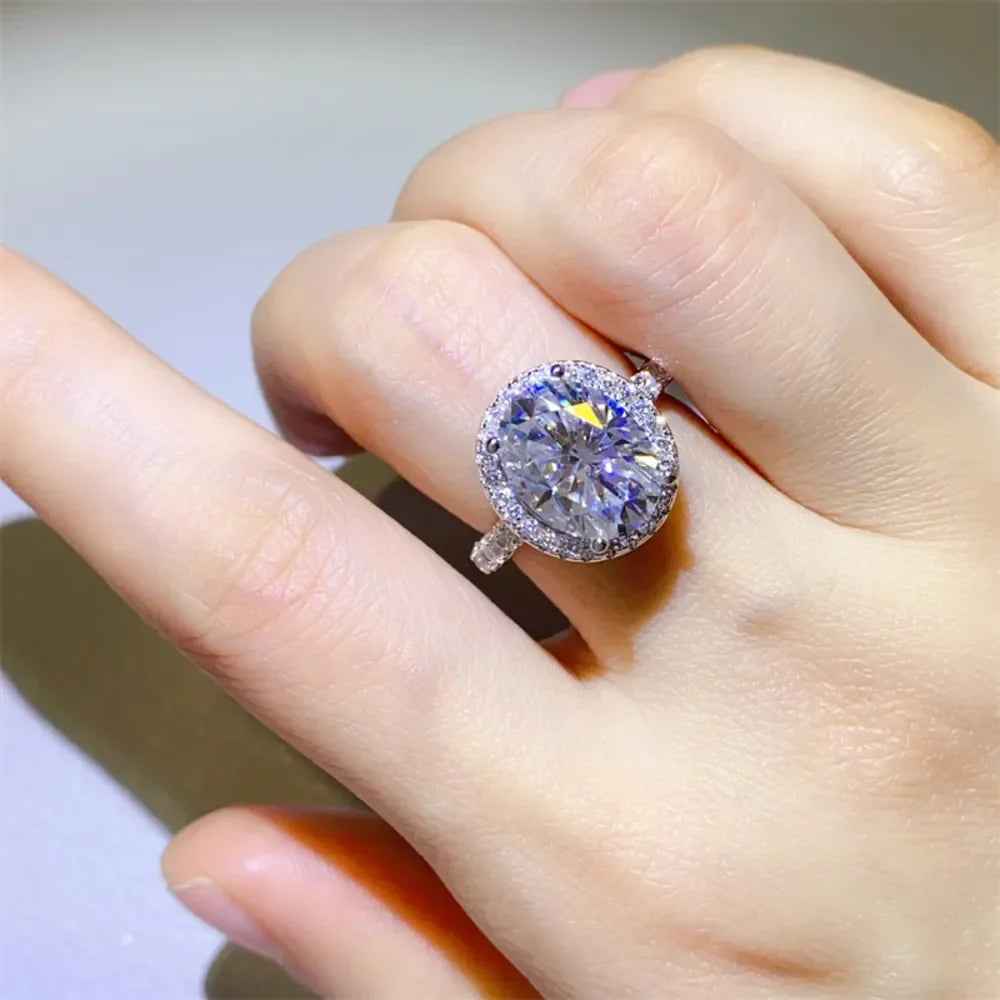 Ring Arianna - 5 Carat Moissanite Halo, Sparkling Brilliance Women's Ring Velanci