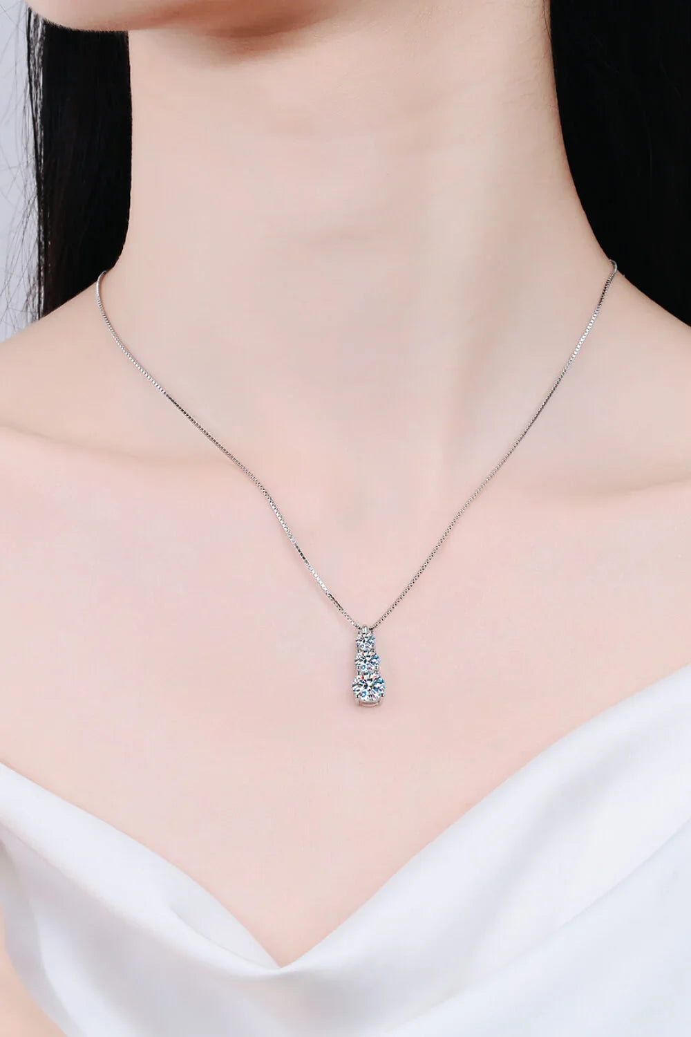 Moissanite Triple-Pendant Necklace - Three-Stone Sparkle Velanci