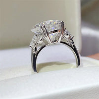 10 Carat Moissanite Ring Isabella - Coastal Sparkle Women's Ring Velanci