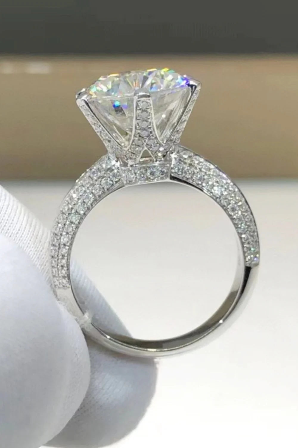 Ring Bianca - Minimalist 5 Carat Moissanite, 6-Prong Women's Ring Velanci