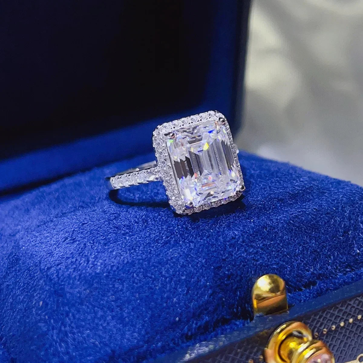 Ring Isabella - Moissanite Coastal Sparkle Sterling Silver Women's Ring Velanci