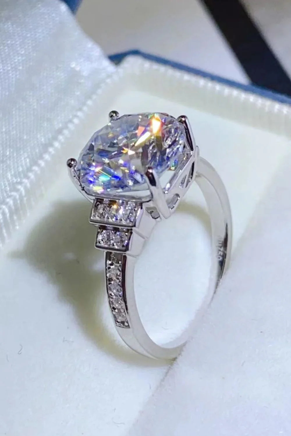 Ring Giulia - 5 Carat Moissanite Sterling Silver Band Women's Ring Velanci