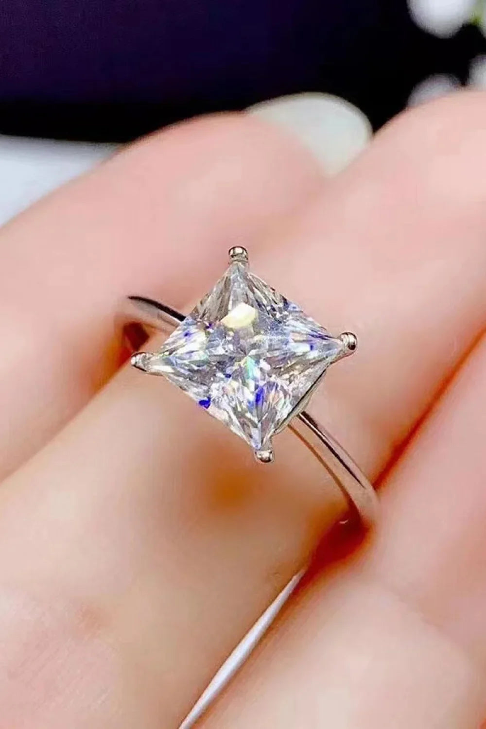 Ring Bianca - 5Ct Moissanite Solitaire Minimalist Shine Women's Ring Velanci