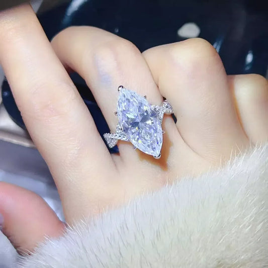 Moissanite Ring Bianca - 10 Carat Sterling Silver Shine Women's Ring Velanci