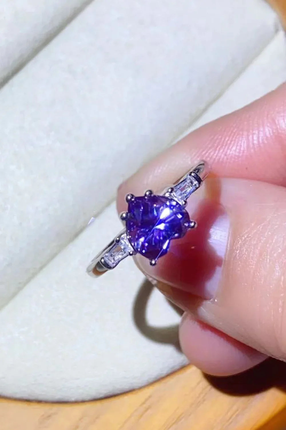 1 Carat Moissanite Heart Ring Alessandra - Coastal Elegance Women's Ring Velanci
