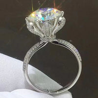 Minimalist Ring Giulia - 5 Carat Moissanite Sparkle Women's Ring Velanci