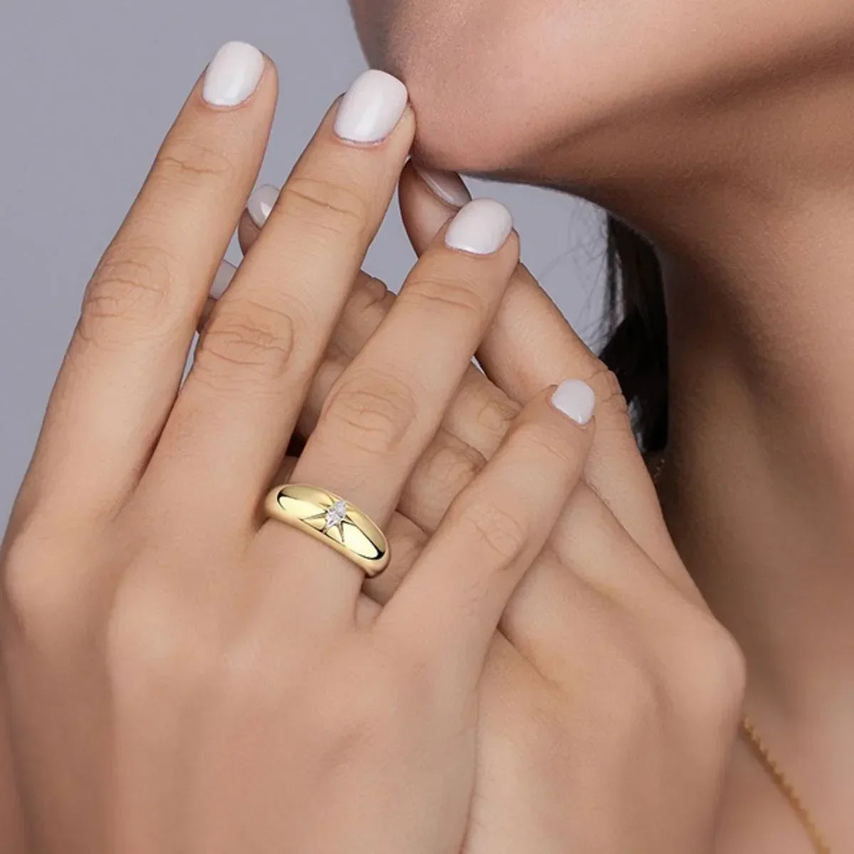 Moissanite Ring Valentina - 18K Gold-Plated Silver Shine Women's Ring Velanci