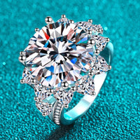 Ring Isabella - 10 Carat Moissanite Flower Halo Sparkle Women's Ring Velanci