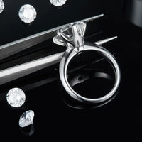 Ring Giulia - Platinum-Plated 5 Carat Moissanite Shine Women's Ring Velanci