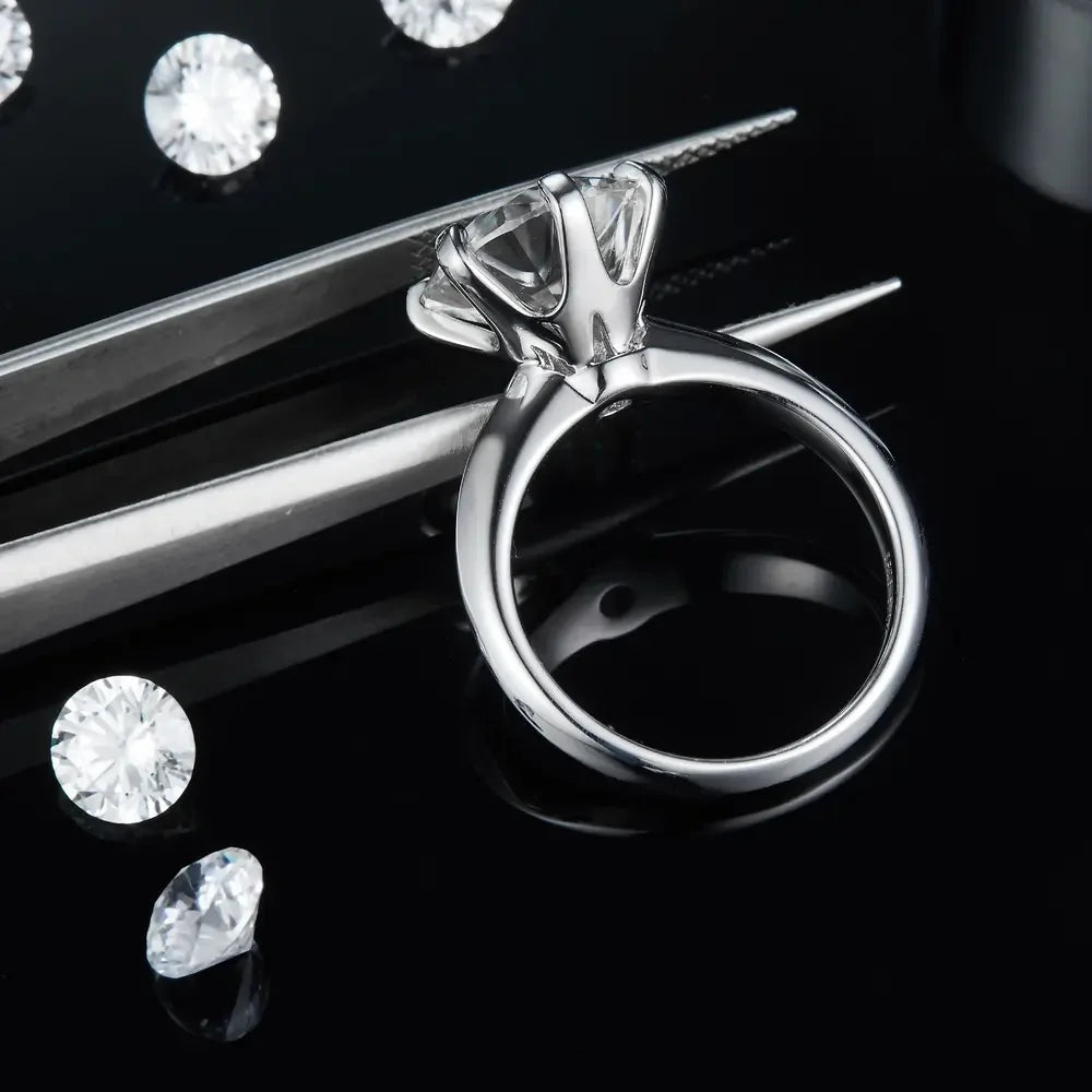 Ring Giulia - Platinum-Plated 5 Carat Moissanite Shine Women's Ring Velanci