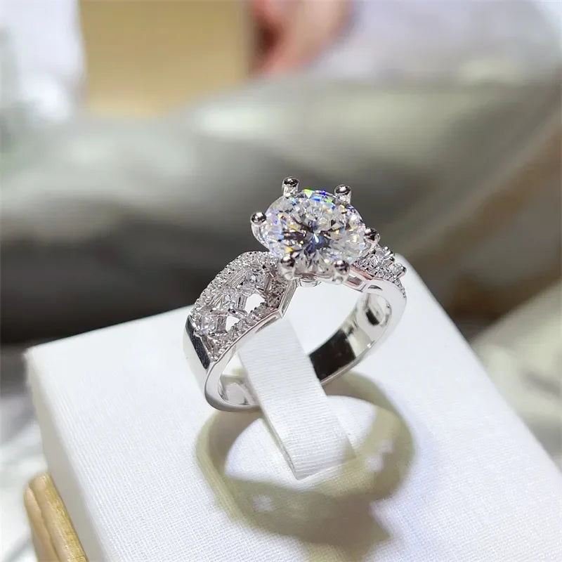 3 Carat Moissanite Ring Giulia - Platinum-Plated Halo Women's Ring Velanci
