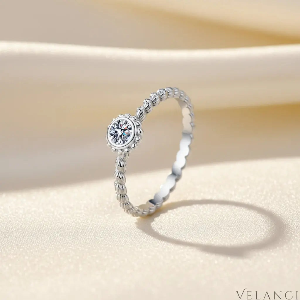 Ring Alessia - Delicate Moissanite Shine Rhodium Finish Velanci