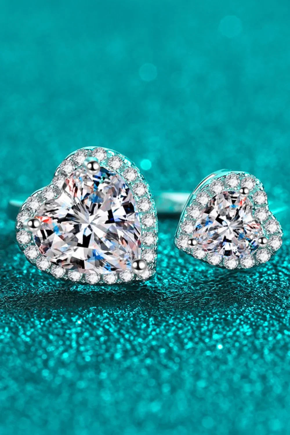 Heart-Shaped Moissanite Ring Giulia - Halo Sparkle Women's Ring Velanci