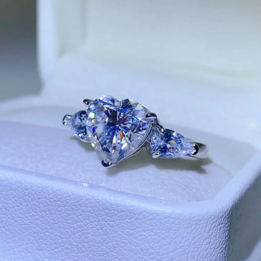 Moissanite Ring Livia - 3-Carat Center Pear-Cut Accents Women's Ring Velanci