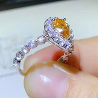 Teardrop Ring Isabella - 1 Carat Moissanite Contrast Women's Ring Velanci
