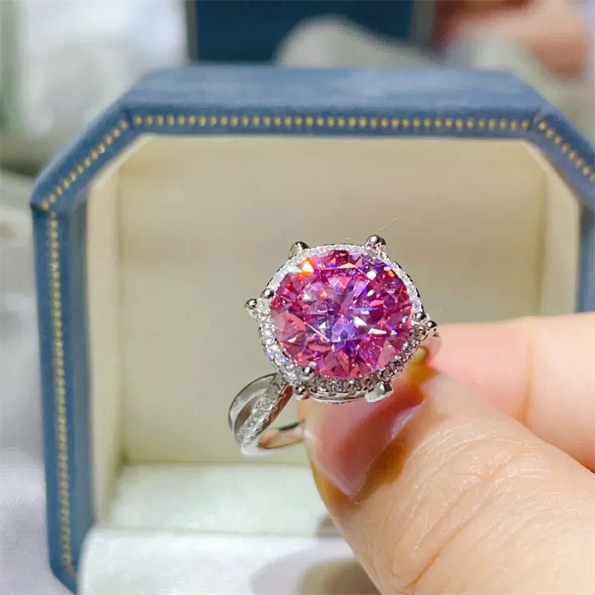 Ring Giulia - 5 Carat Pink Moissanite Halo Platinum-Plated Women's Ring Velanci